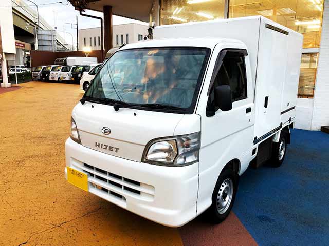 食品メーカー様冷蔵車 助手席側