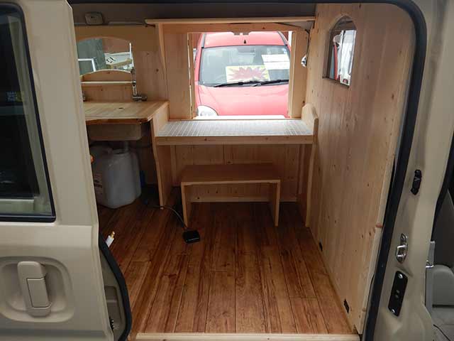 市山様キッチンカー 車両内部