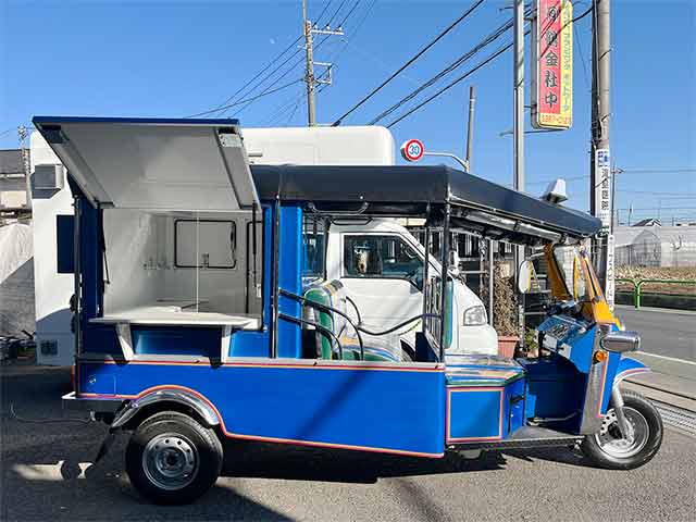 からびんか様トゥクトゥクキッチンカー 販売面
