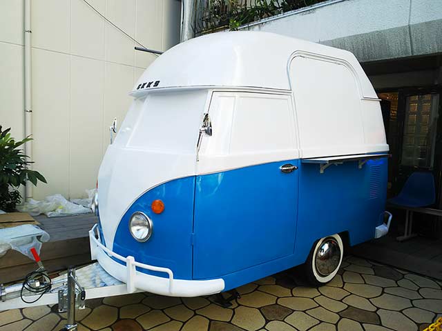 西村様キッチントレーラー 左側販売面