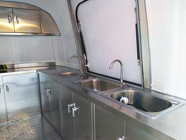 西村様キッチントレーラー 2槽シンク＋手洗い