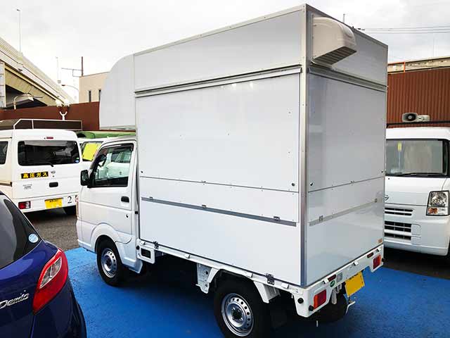 高良様キッチンカー 販売面