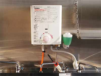  ガス湯沸かし器 