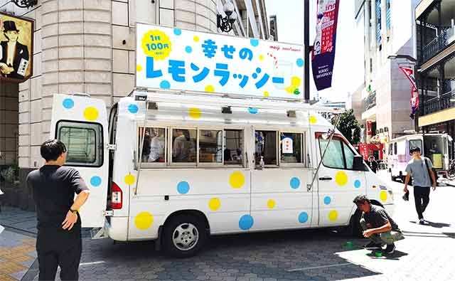 キッチンカーラッピング例