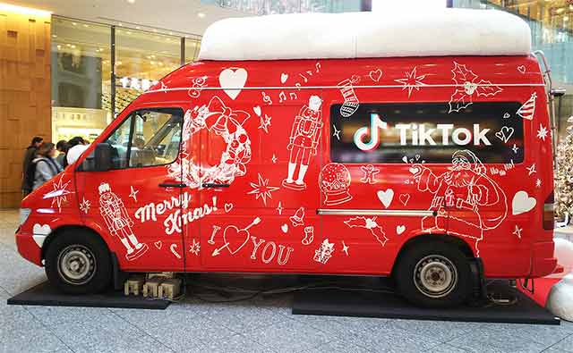 キッチンカーラッピング例