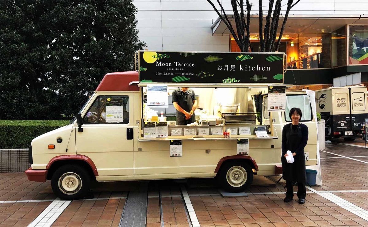 新宿サザンテラスのお月見イベントでご利用いただいたシトロエン3号