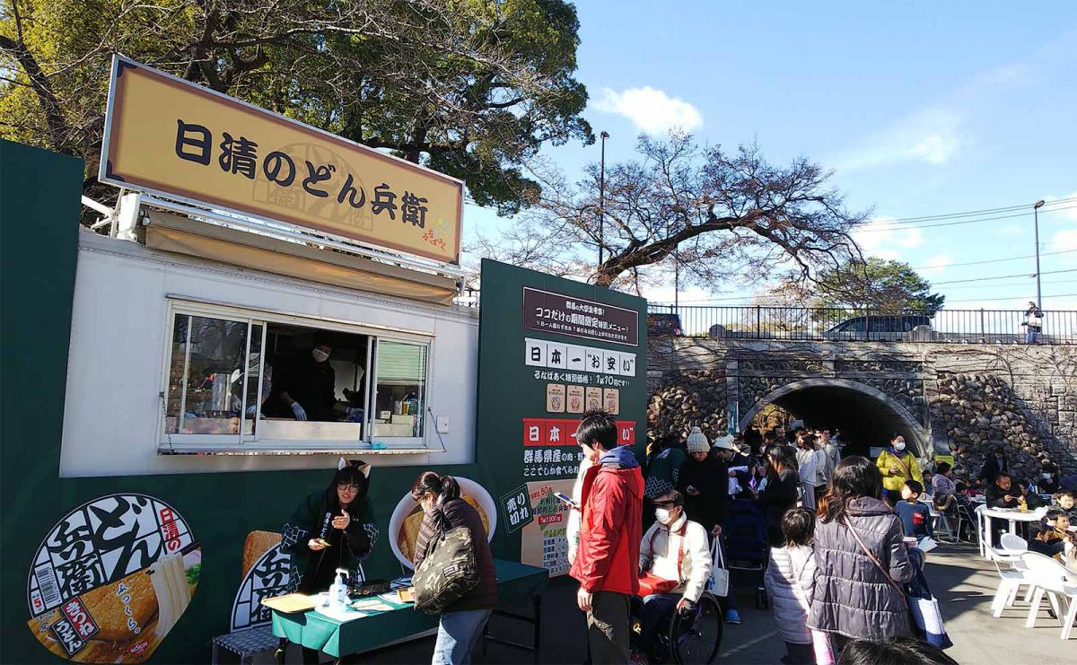 キッチンカーを使ったカップラーメンのプロモーションイベント