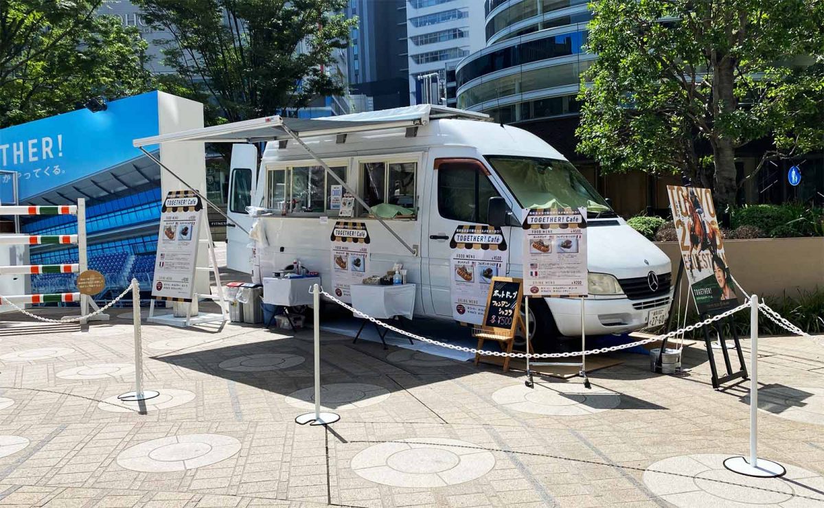 ベンツキッチンカーでのプロモーションイベント @ 日比谷