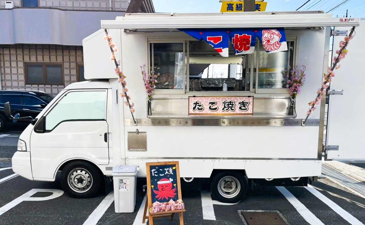 ボンゴ1号でたこ焼き屋さん